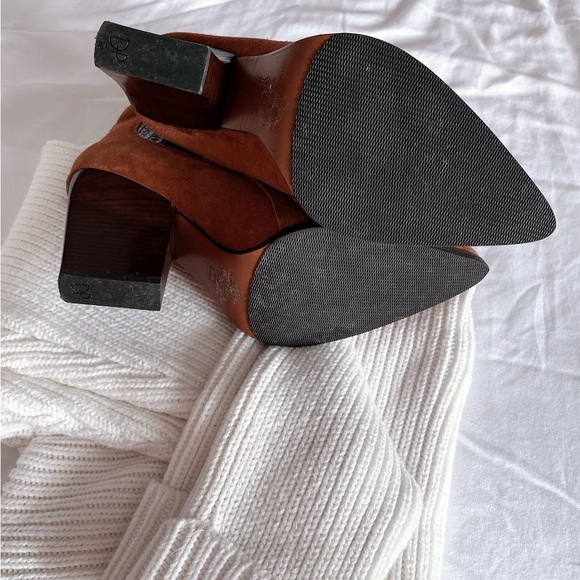 Donald Pliner Vale suede ankle boots - Picture 11 of 13